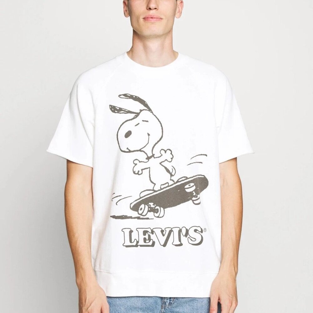Levis X Peanuts Snoopy Skateboard Short Sleeve Sweatshirt Black & White MEDIUM